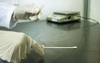 analisis microbiologico superficies y ambiente